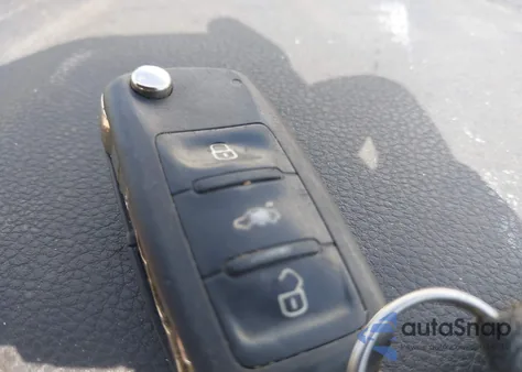 2017 Volkswagen Passat 1.8T Se z USA, uszkodzony, nr VIN 1VWBT7A38HC019341